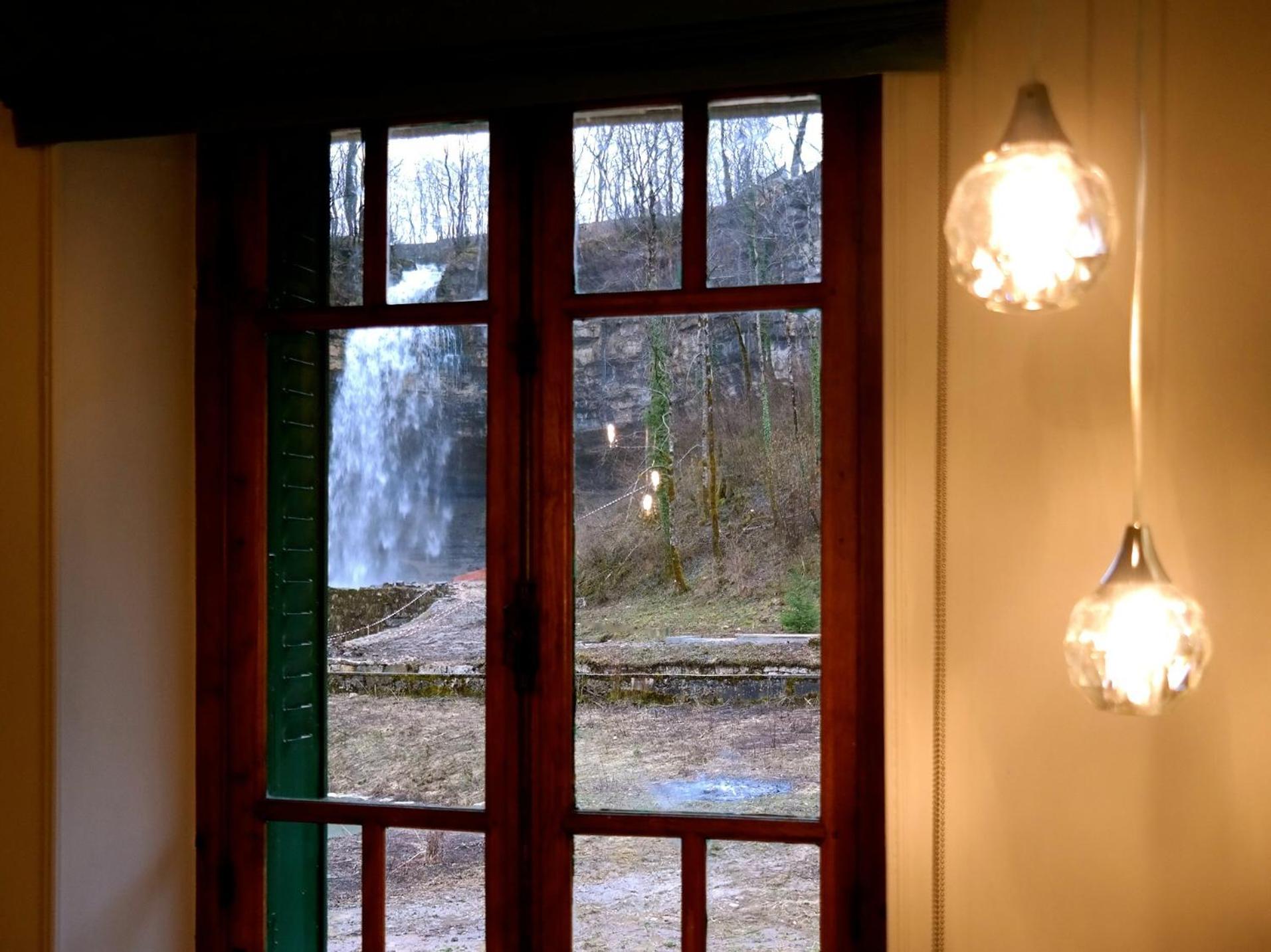 Au Moulin Des Fees - Maison D'Hotes Cascades Du Herisson Bonlieu Szoba fotó